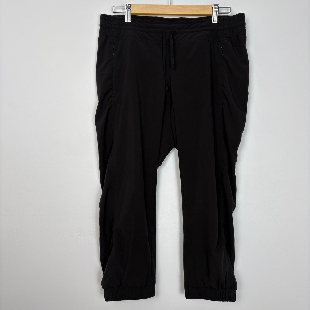 Athleta La Viva Womens Capri Crop Track Pants Size 8 Black Stretch Zip Pockets